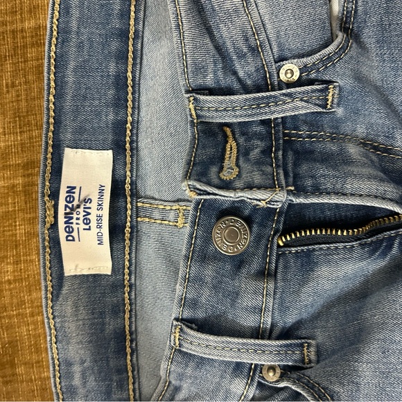 Denizen from Levi’s mid rise skinny W 26 L 28 - Picture 1 of 4